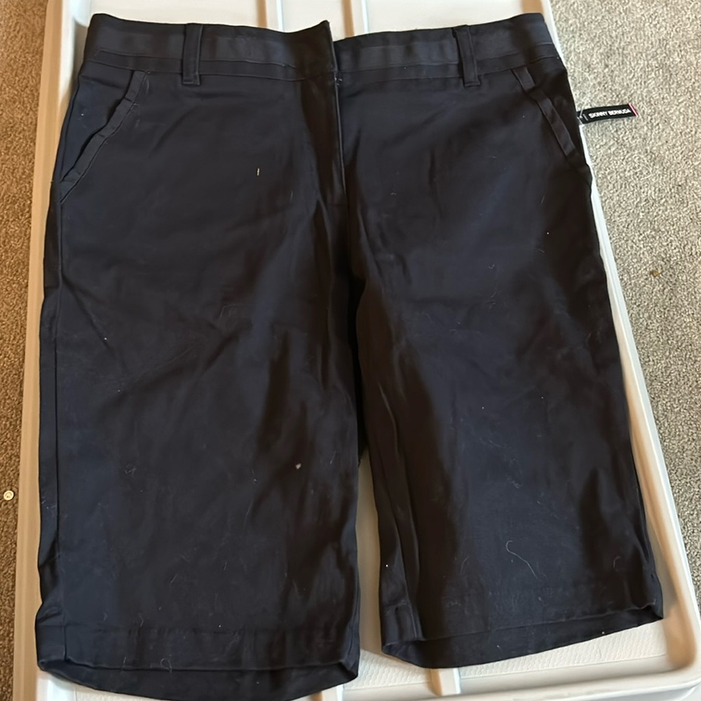 Nautical girls school uniform. Skinny Bermuda.navy